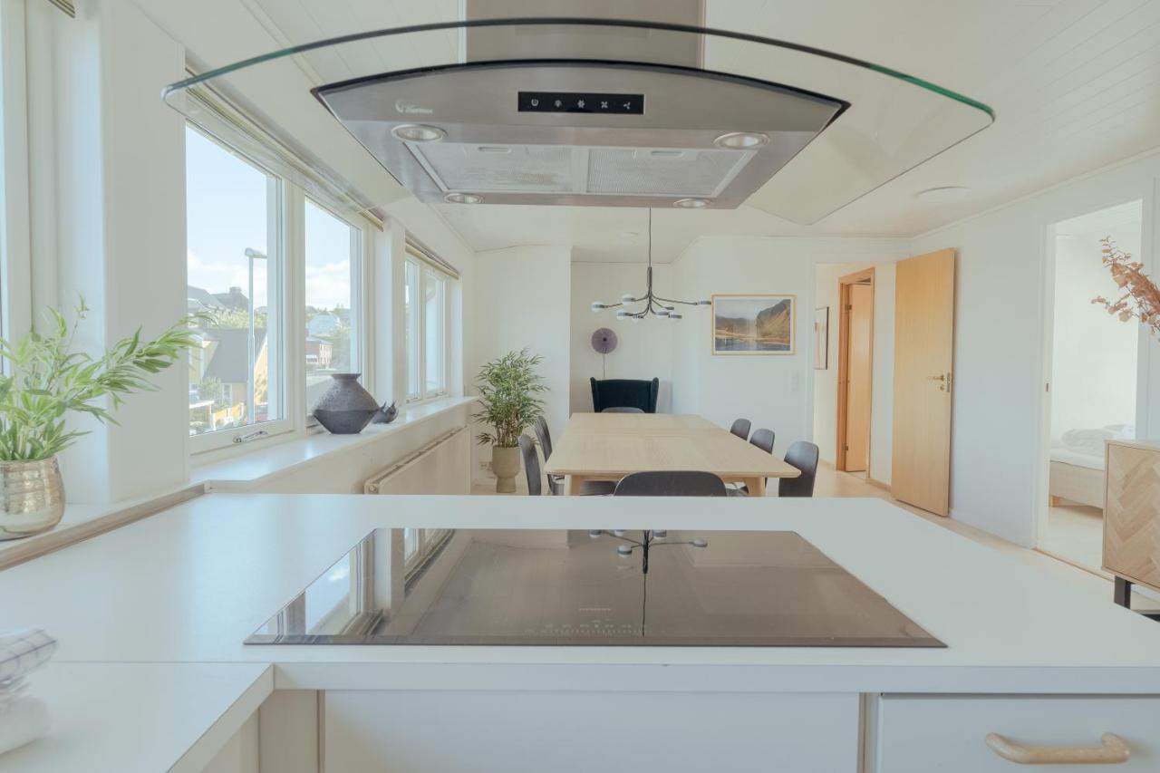 5 Bedroom Penthouse Apartment / Downtown / Marina Tórshavn Buitenkant foto